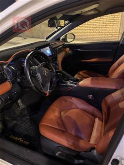 تۆیۆتا کامری